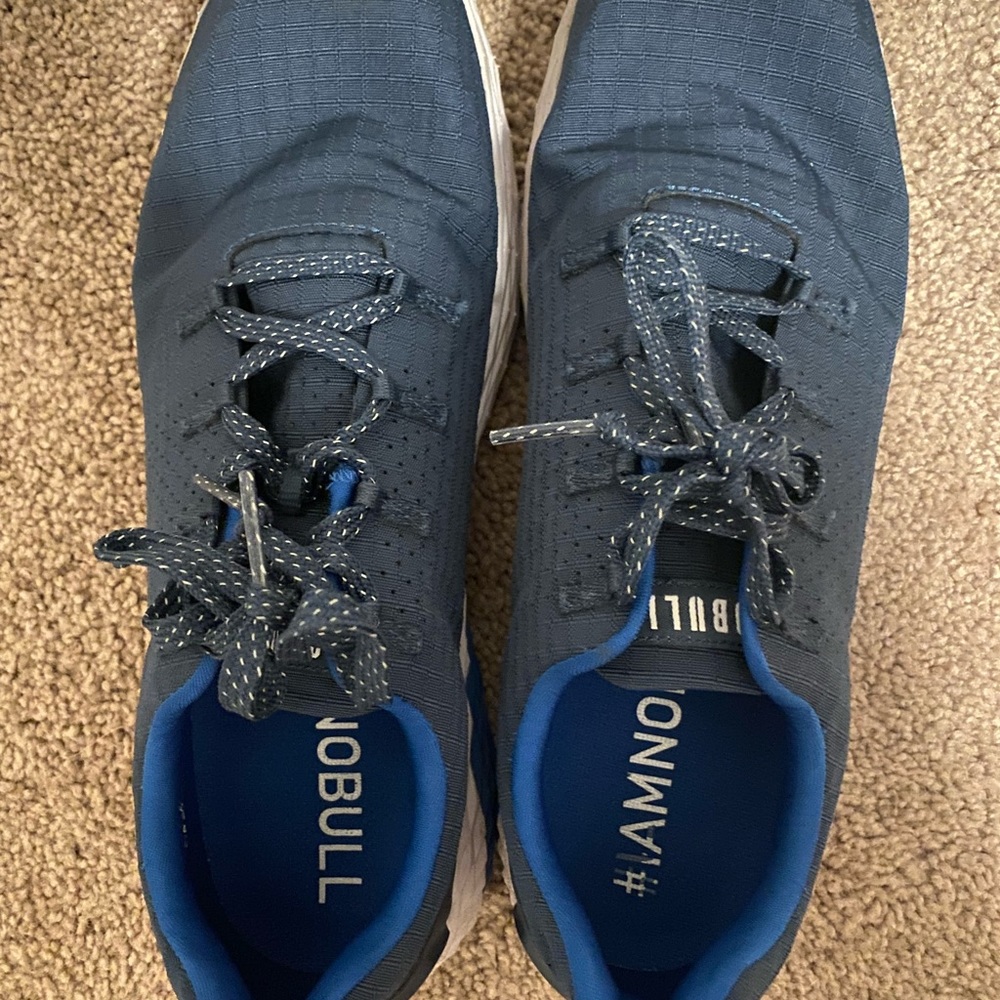Mens 10.5 nobull shoes